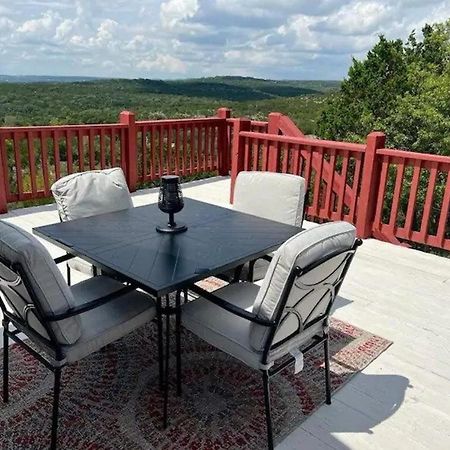 Entire 2Br 2Ba Hilltop View Home Sleeps 7 Pets 4 Acres Jacuzzi Central Ac Kingbeds Free Wifi-Parking Kitchen Washerdryer Starry Terrace Two Sunset Dining Patios Grill Stovetop Oven Fridge Onsitewoodedhiking Wildlife Coveredpatio4Pets & Birds Singing! Marble Falls Dış mekan fotoğraf