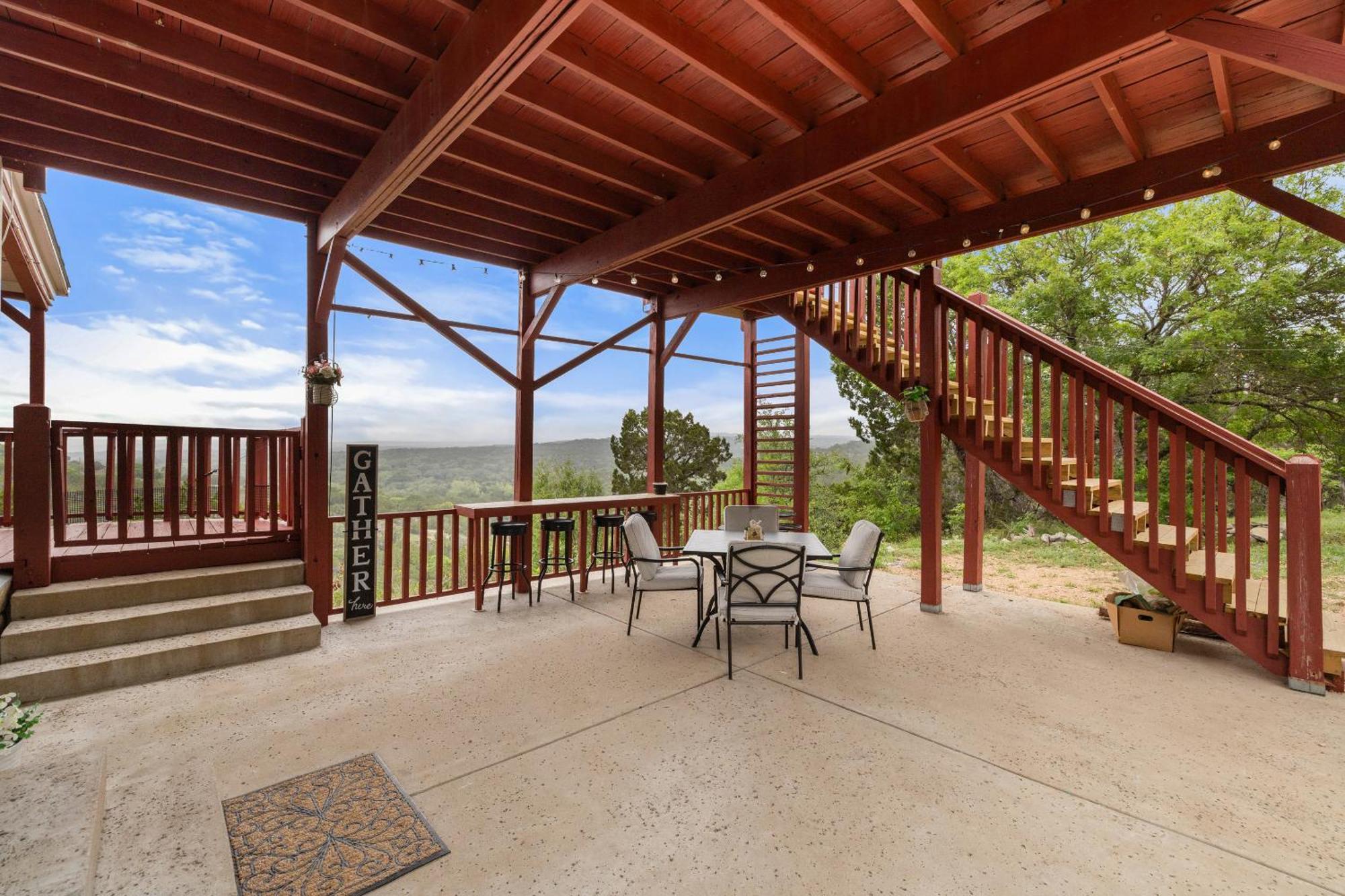 Entire 2Br 2Ba Hilltop View Home Sleeps 7 Pets 4 Acres Jacuzzi Central Ac Kingbeds Free Wifi-Parking Kitchen Washerdryer Starry Terrace Two Sunset Dining Patios Grill Stovetop Oven Fridge Onsitewoodedhiking Wildlife Coveredpatio4Pets & Birds Singing! Marble Falls Dış mekan fotoğraf